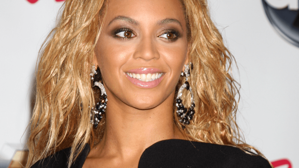 What Does Beyoncé Use on Her Skin?
