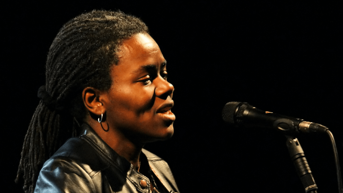 What is Tracy Chapman’s Skincare Routine?