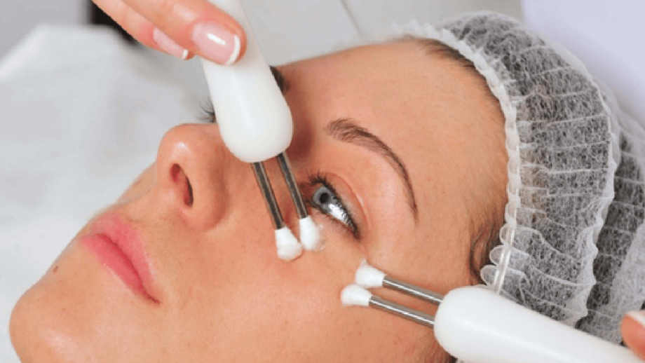What to Expect During Your Microcurrent Facial